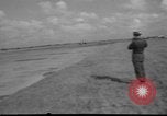 Standbild Gloster Meteor Düsenflugzeuge Volkel Holland, 1951, aus Sekunde 16 historischem Filmmaterial Videoclip 65675048594