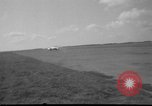 Standbild Gloster Meteor Düsenflugzeuge Volkel Holland, 1951, aus Sekunde 21 historischem Filmmaterial Videoclip 65675048594