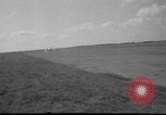 Standbild Gloster Meteor Düsenflugzeuge Volkel Holland, 1951, aus Sekunde 22 historischem Filmmaterial Videoclip 65675048594