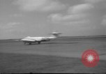 Standbild Gloster Meteor Düsenflugzeuge Volkel Holland, 1951, aus Sekunde 37 historischem Filmmaterial Videoclip 65675048594