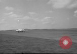 Standbild Gloster Meteor Düsenflugzeuge Volkel Holland, 1951, aus Sekunde 38 historischem Filmmaterial Videoclip 65675048594