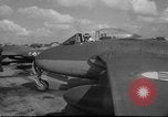 Standbild De Havilland Vampire Düsenflugzeuge Holland Niederlande, 1951, aus Sekunde 11 historischem Filmmaterial Videoclip 65675048595