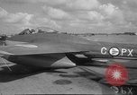 Standbild De Havilland Vampire Düsenflugzeuge Holland Niederlande, 1951, aus Sekunde 31 historischem Filmmaterial Videoclip 65675048595