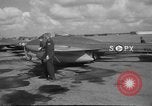 Standbild De Havilland Vampire Düsenflugzeuge Holland Niederlande, 1951, aus Sekunde 49 historischem Filmmaterial Videoclip 65675048595