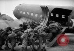 Immagine di Stati Uniti airborne aviation ingegneri Teatro europeo, 1944, secondo 3 filmato di repertorio 65675048602