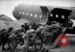 Immagine di Stati Uniti airborne aviation ingegneri Teatro europeo, 1944, secondo 4 filmato di repertorio 65675048602