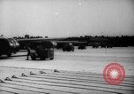 Immagine di Stati Uniti C 47 velivoli Teatro europeo, 1944, secondo 3 filmato di repertorio 65675048603