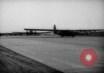 Immagine di Stati Uniti C 47 velivoli Teatro europeo, 1944, secondo 56 filmato di repertorio 65675048603