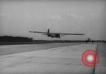Immagine di Stati Uniti C 47 velivoli Teatro europeo, 1944, secondo 61 filmato di repertorio 65675048603