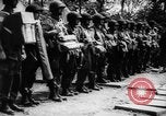 Standbild Alliierter Fallschirmjäger europäische Theater, 1944, aus Sekunde 5 historischem Filmmaterial Videoclip 65675048605