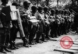 Standbild Alliierter Fallschirmjäger europäische Theater, 1944, aus Sekunde 7 historischem Filmmaterial Videoclip 65675048605