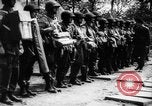 Standbild Alliierter Fallschirmjäger europäische Theater, 1944, aus Sekunde 12 historischem Filmmaterial Videoclip 65675048605