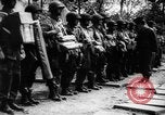 Standbild Alliierter Fallschirmjäger europäische Theater, 1944, aus Sekunde 16 historischem Filmmaterial Videoclip 65675048605