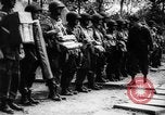Standbild Alliierter Fallschirmjäger europäische Theater, 1944, aus Sekunde 17 historischem Filmmaterial Videoclip 65675048605