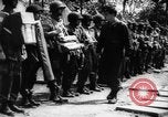 Standbild Alliierter Fallschirmjäger europäische Theater, 1944, aus Sekunde 24 historischem Filmmaterial Videoclip 65675048605