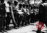 Standbild Alliierter Fallschirmjäger europäische Theater, 1944, aus Sekunde 35 historischem Filmmaterial Videoclip 65675048605