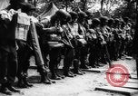 Standbild Alliierter Fallschirmjäger europäische Theater, 1944, aus Sekunde 39 historischem Filmmaterial Videoclip 65675048605