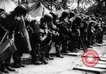 Standbild Alliierter Fallschirmjäger europäische Theater, 1944, aus Sekunde 42 historischem Filmmaterial Videoclip 65675048605