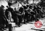 Standbild Alliierter Fallschirmjäger europäische Theater, 1944, aus Sekunde 44 historischem Filmmaterial Videoclip 65675048605