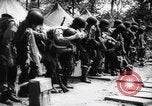 Standbild Alliierter Fallschirmjäger europäische Theater, 1944, aus Sekunde 45 historischem Filmmaterial Videoclip 65675048605