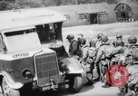 Immagine di Allied Airborne fanteria preparare per il D-Day Regno Unito, 1944, secondo 20 filmato di repertorio 65675048606