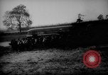 Immagine di Allied Airborne fanteria preparare per il D-Day Regno Unito, 1944, secondo 49 filmato di repertorio 65675048606