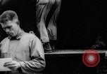 Immagine di Stati Uniti 101st aria di fanteria a carico Teatro europeo, 1944, secondo 17 filmato di repertorio 65675048607