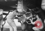 Immagine di Stati Uniti 101st aria di fanteria a carico Teatro europeo, 1944, secondo 32 filmato di repertorio 65675048607
