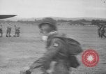 Immagine di Paracadutisti alleati Teatro europeo, 1944, secondo 33 filmato di repertorio 65675048609