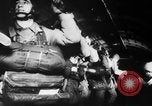 Standbild Alliierter Fallschirmjäger europäische Theater, 1944, aus Sekunde 58 historischem Filmmaterial Videoclip 65675048610