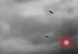 Standbild USA P 51 Flugzeuge Frankreich, 1944, aus Sekunde 3 historischem Filmmaterial Videoclip 65675048612