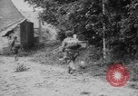 Standbild 82 US-Luftlandedivision Frankreich, 1944, aus Sekunde 20 historischem Filmmaterial Videoclip 65675048614