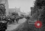 Standbild 82 US-Luftlandedivision Frankreich, 1944, aus Sekunde 43 historischem Filmmaterial Videoclip 65675048614
