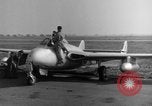 Image De Havilland DH-100 les avions à réaction Vampire Wiesbaden Allemagne, 1951, de la seconde 7 séquences d'archives historiques vidéo 65675048617