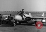 Image De Havilland DH-100 les avions à réaction Vampire Wiesbaden Allemagne, 1951, de la seconde 10 séquences d'archives historiques vidéo 65675048617