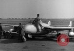 Image De Havilland DH-100 les avions à réaction Vampire Wiesbaden Allemagne, 1951, de la seconde 11 séquences d'archives historiques vidéo 65675048617