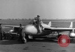 Image De Havilland DH-100 les avions à réaction Vampire Wiesbaden Allemagne, 1951, de la seconde 19 séquences d'archives historiques vidéo 65675048617