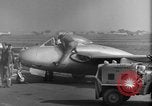 Image De Havilland DH-100 les avions à réaction Vampire Wiesbaden Allemagne, 1951, de la seconde 31 séquences d'archives historiques vidéo 65675048617