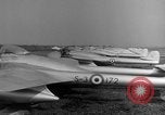 Image L'Italien de Havilland DH-100 les avions à réaction Vampire Wiesbaden Allemagne, 1951, de la seconde 11 séquences d'archives historiques vidéo 65675048618
