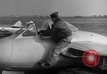 Image L'Italien de Havilland DH-100 les avions à réaction Vampire Wiesbaden Allemagne, 1951, de la seconde 32 séquences d'archives historiques vidéo 65675048618