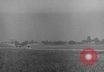 Standbild 86 Fighter-Bomber Flügel Wiesbaden Deutschland, 1951, aus Sekunde 1 historischem Filmmaterial Videoclip 65675048634
