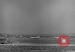 Standbild 86 Fighter-Bomber Flügel Wiesbaden Deutschland, 1951, aus Sekunde 13 historischem Filmmaterial Videoclip 65675048634