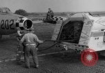 Standbild 86 Fighter-Bomber Flügel Wiesbaden Deutschland, 1951, aus Sekunde 19 historischem Filmmaterial Videoclip 65675048634