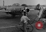 Standbild 86 Fighter-Bomber Flügel Wiesbaden Deutschland, 1951, aus Sekunde 24 historischem Filmmaterial Videoclip 65675048634
