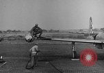 Standbild 86 Fighter-Bomber Flügel Wiesbaden Deutschland, 1951, aus Sekunde 28 historischem Filmmaterial Videoclip 65675048634