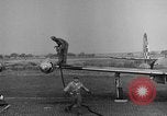 Standbild 86 Fighter-Bomber Flügel Wiesbaden Deutschland, 1951, aus Sekunde 33 historischem Filmmaterial Videoclip 65675048634