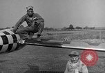 Standbild 86 Fighter-Bomber Flügel Wiesbaden Deutschland, 1951, aus Sekunde 34 historischem Filmmaterial Videoclip 65675048634