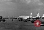 Standbild General Eisenhower Wiesbaden Deutschland, 1951, aus Sekunde 8 historischem Filmmaterial Videoclip 65675048636
