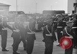 Standbild General Eisenhower Wiesbaden Deutschland, 1951, aus Sekunde 34 historischem Filmmaterial Videoclip 65675048636