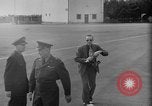 Standbild General Eisenhower Wiesbaden Deutschland, 1951, aus Sekunde 42 historischem Filmmaterial Videoclip 65675048636